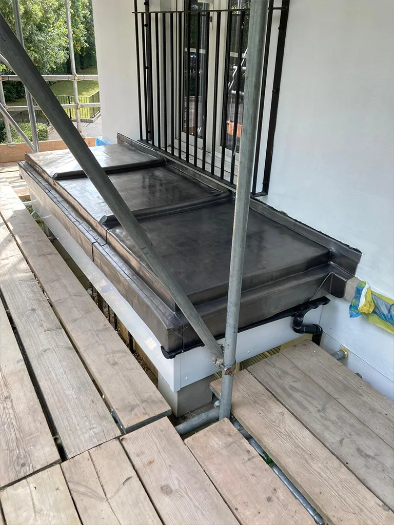 Lead Bay Replacement – Block of Flats, Woking